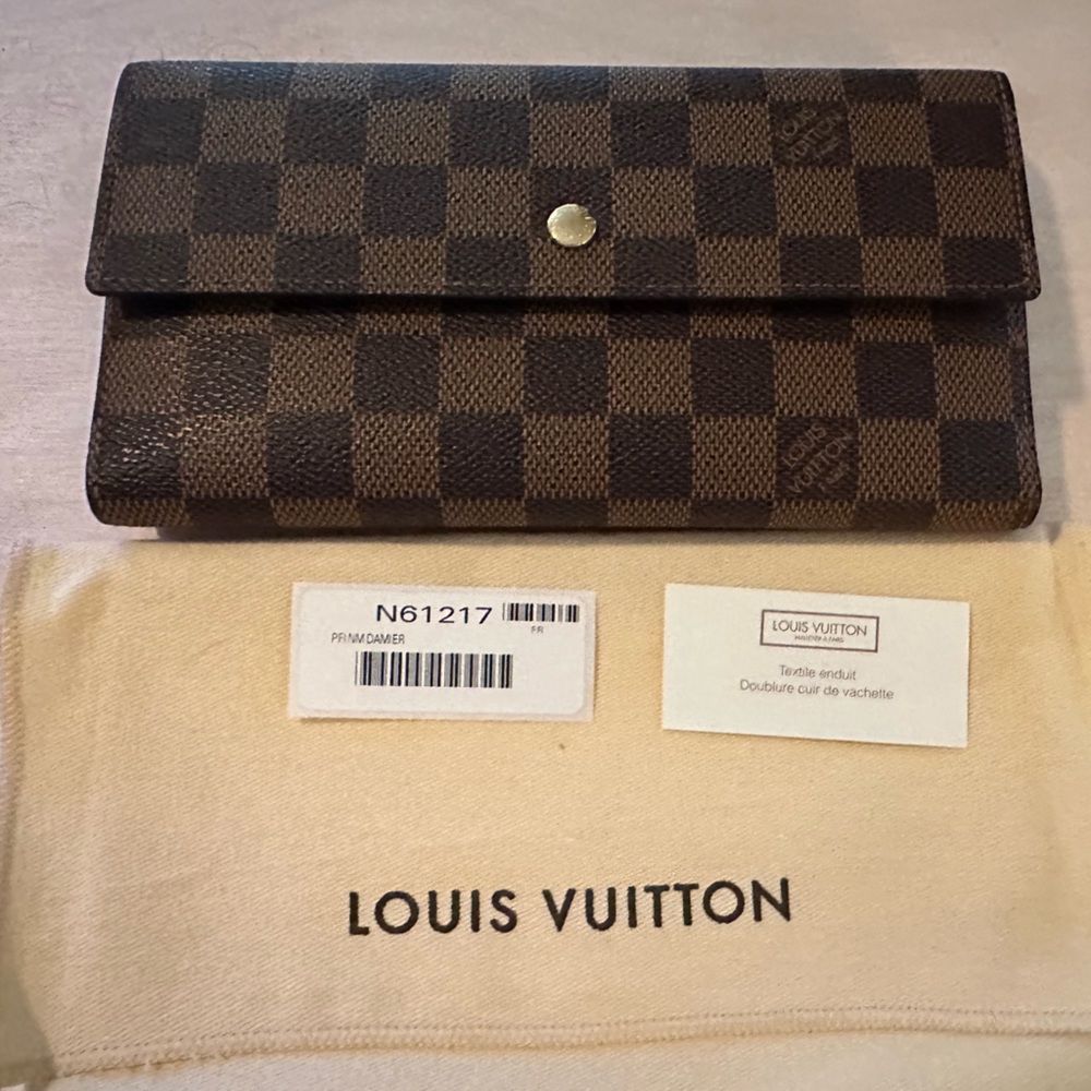 Louis Vuitton Porte Tresor International